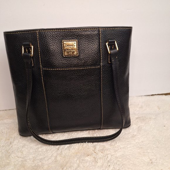 Dooney & Bourke Handbags - Dooney & Bourke Purse